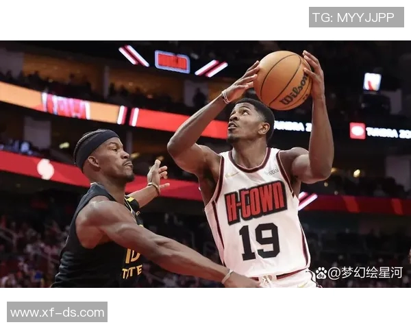 2019年火箭队与国王队精彩对决全场比赛录像回放与精彩瞬间分析 2019年火箭队与国王队精彩对决全场比赛录像回放与精彩瞬间分析