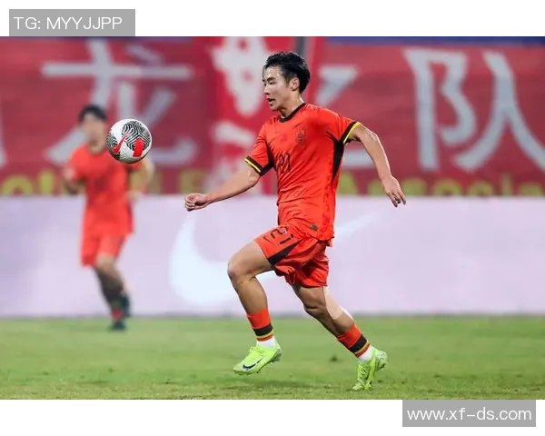 深度对话黄伟探讨足球人生的起伏与梦想追寻