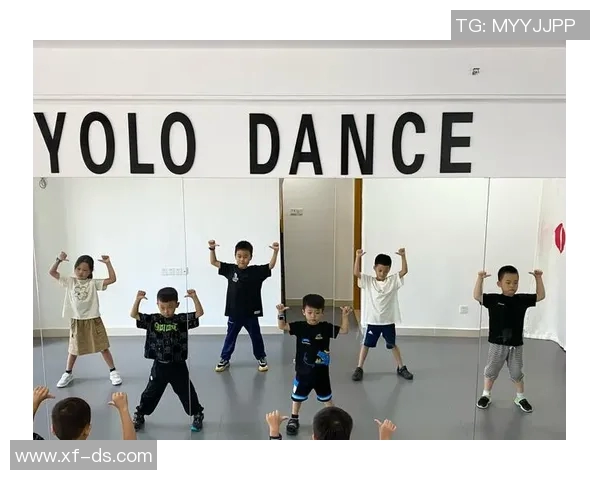 重庆街舞队的耐力挑战与突破探索街舞文化的深度与广度