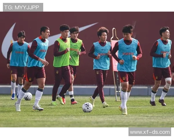 亚运会回顾：北京足球队在比赛中的战术意识与团队协作表现分析